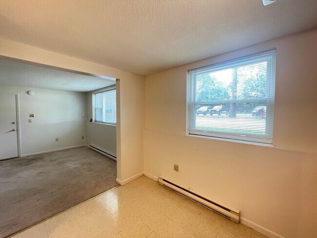 Building Photo - 177 Loudon Rd