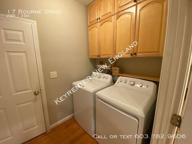 Building Photo - 17 Bourne Dr