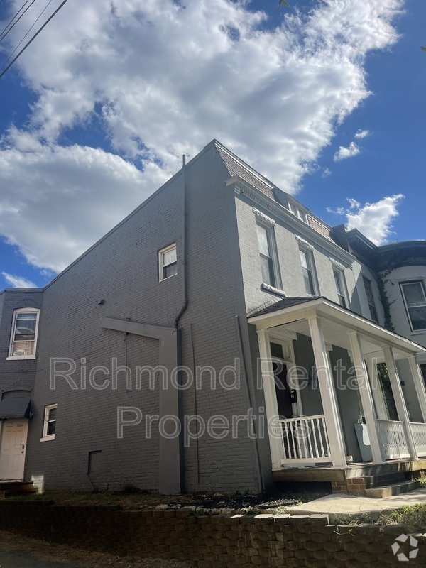 Building Photo - 3 N Harvie St