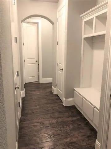 Building Photo - 1231 Waterton Dr