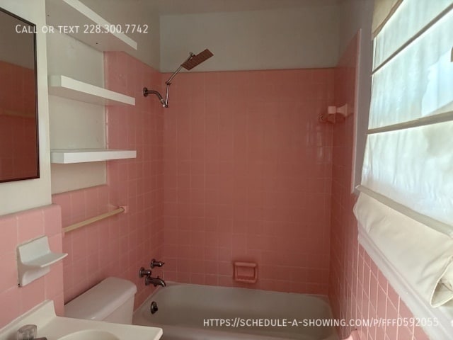 Building Photo - 139 Beachview Ave