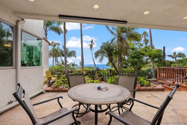 Building Photo - 701 N Granados Ave