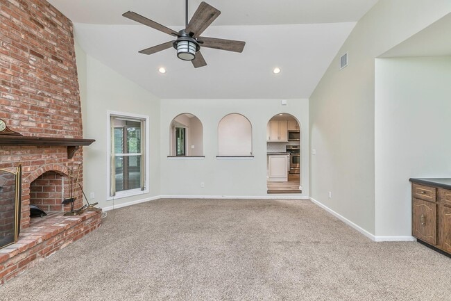 Building Photo - 4 Half Acre Ct