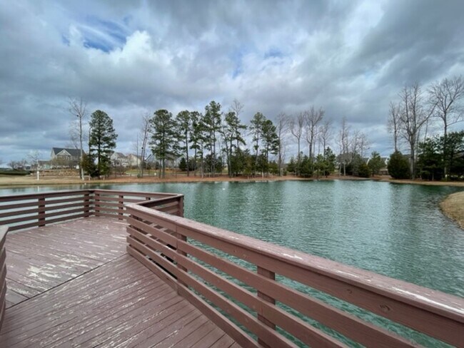 Building Photo - 1332 Big Falls Dr