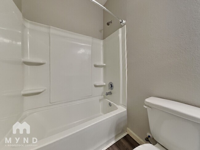 Building Photo - 1016 Lacebark Pne Ln