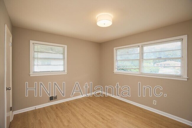 Building Photo - 2065 Nettie Ct