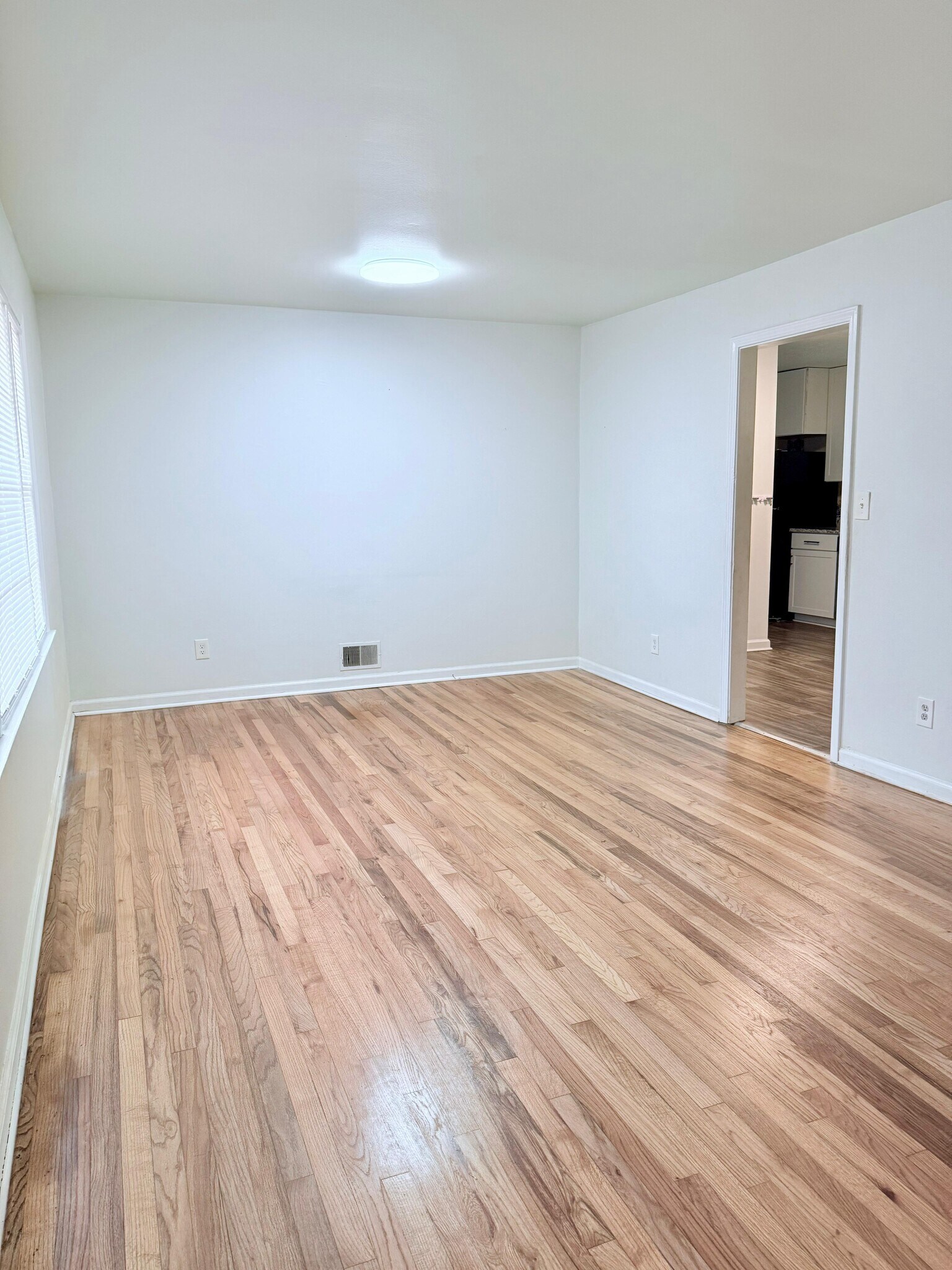 Building Photo - 3553 Pine Needle Dr SW