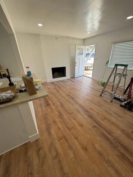 Building Photo - 60 Ocean View Ave