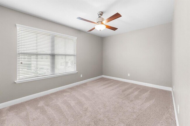 Building Photo - 408 Andele Way