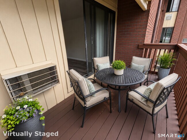 Building Photo - 2211 Cromwell Hills Dr