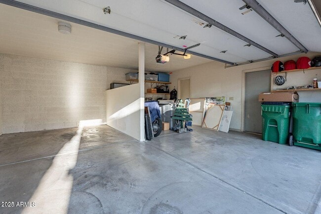 Building Photo - 2921 E Keim Dr