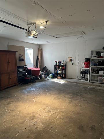 Building Photo - 412 Dillard Ln