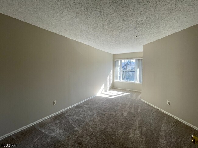 Building Photo - 1242 Garrison Ct