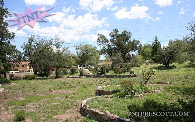 Building Photo - Home in Prescott