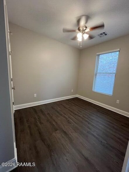 Building Photo - 118 Millie Park Dr
