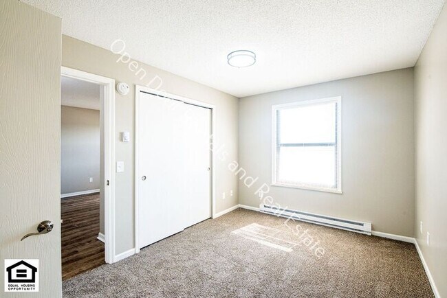 Building Photo - 501 Autumn Hills Dr