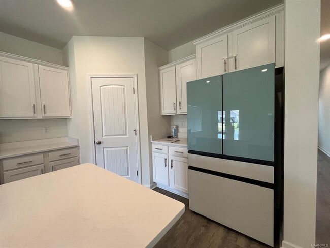 Building Photo - 3336 Meriwether Dr