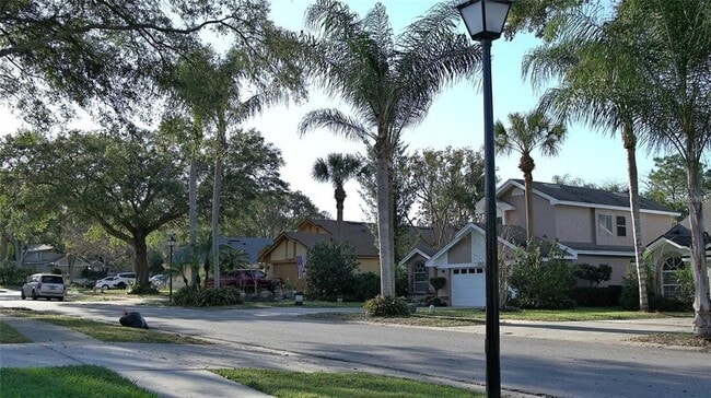 Building Photo - 972 Summer Lakes Dr