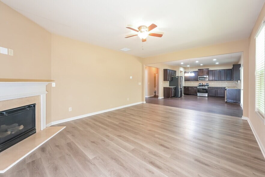 Building Photo - 795 Westmoreland Ln NE