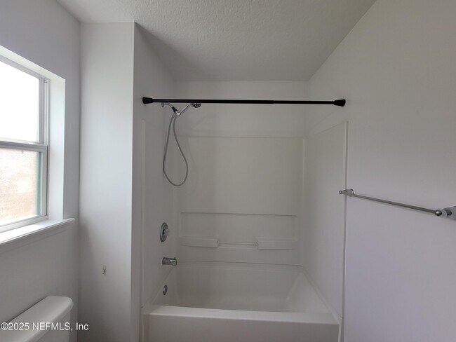 Building Photo - 4447 Oak Moss Loop
