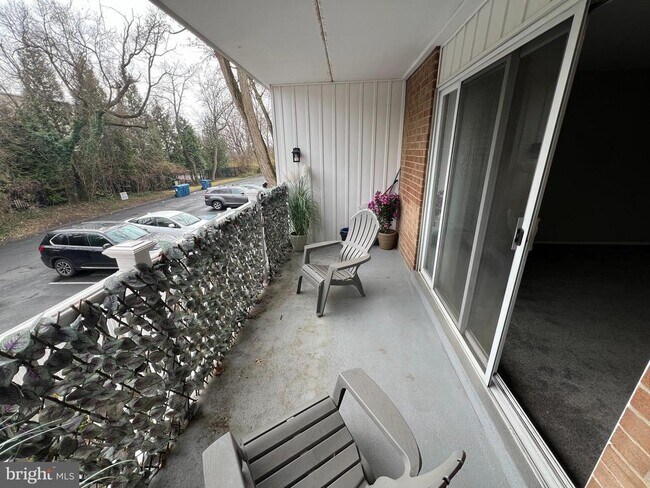 Building Photo - 46 Township Line Rd