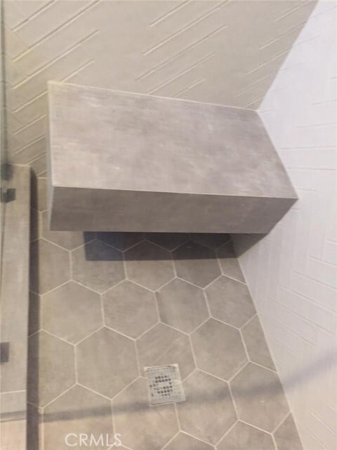 Building Photo - 5439 Agnes Ave