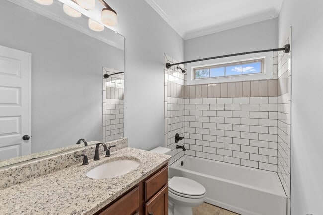 Building Photo - AVAILABLE NOW IN GERMANTOWN. Great Walkable Neighborhood! 3 Bed 2.5 Bath Town Home. $3,100 Per Month