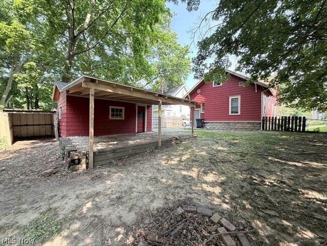Building Photo - 1504 Preston Ave