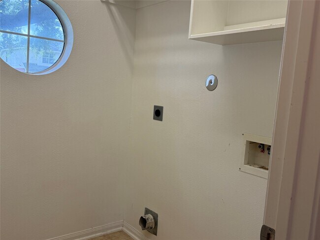 Building Photo - 10727 Gilford Crest Dr