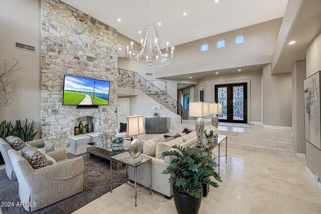 Building Photo - Beautiful custom home with backyard Oasis!