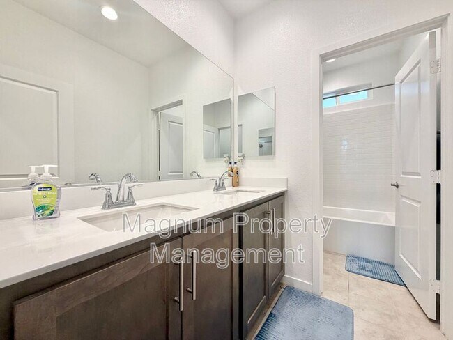 Building Photo - 32730 Brunello Wy