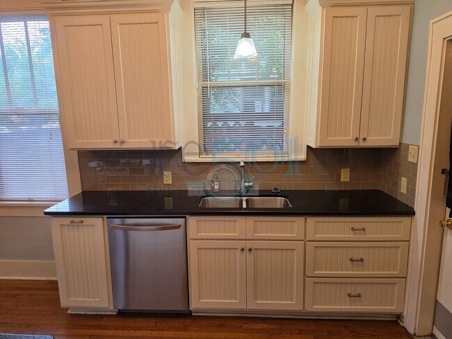 Building Photo - Charming 3BR Home in the Heart of Historic Argenta