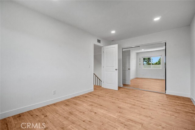 Building Photo - 4942 E Glenview Ave