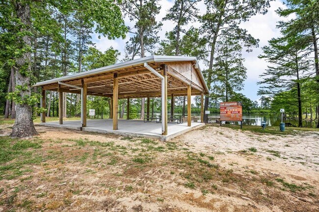 Building Photo - 1193 Stillwater Pond Dr