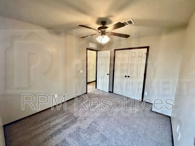 Building Photo - 9021 SW 55th St