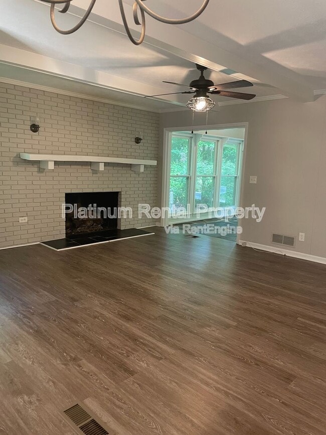 Building Photo - 224 Cold Creek Dr