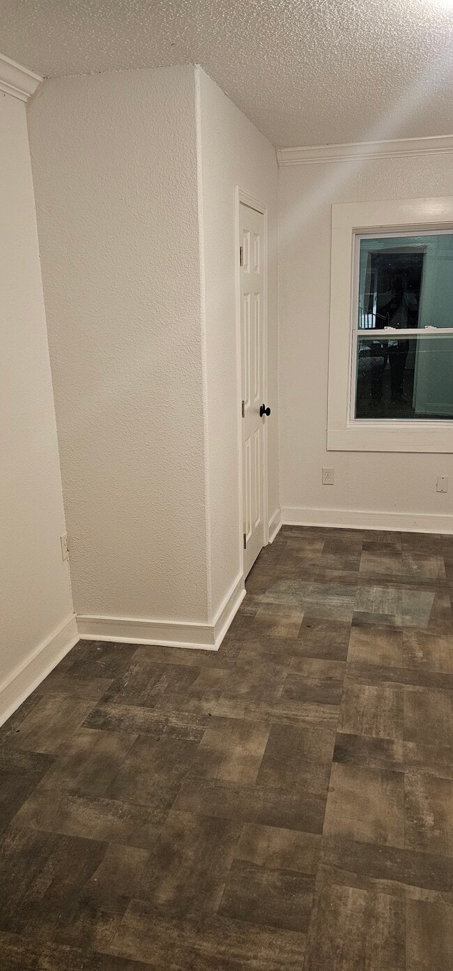 Building Photo - 1366 Ave A