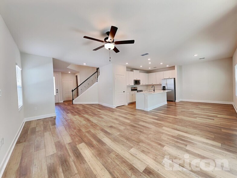 Building Photo - 895 Morgans Treasure Rd