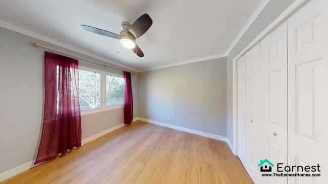 Building Photo - 3 + 2 Updated and Spacious Home in the Hea...