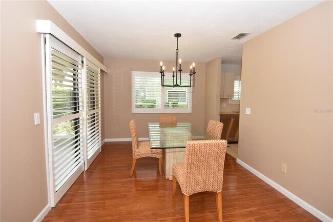 Building Photo - 26 Landings Ln