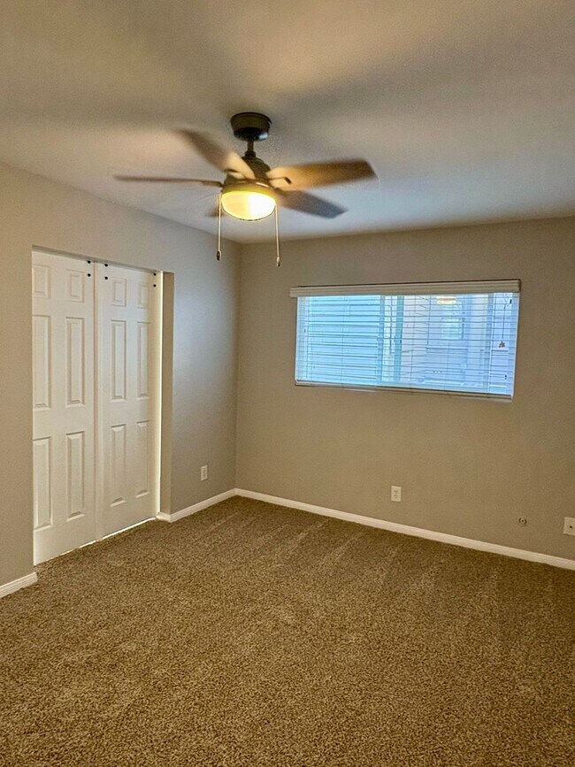 Building Photo - First's Month's Rent FREE with signed 6 or...