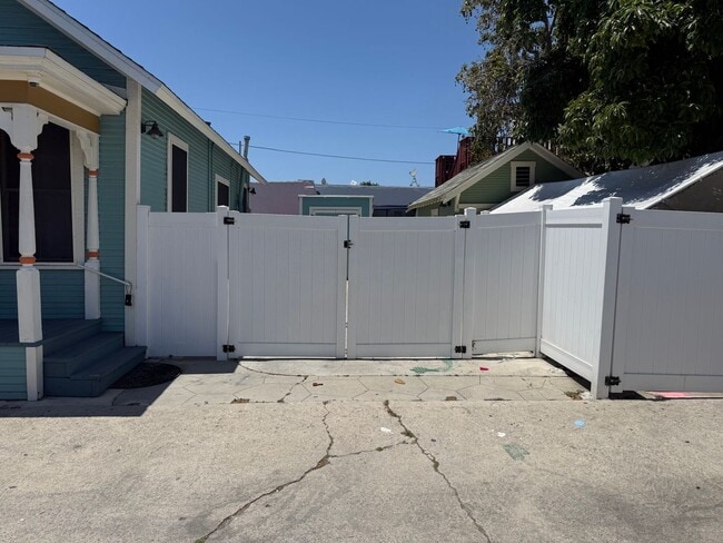 Building Photo - Charming Cozy San Pedro Cottage