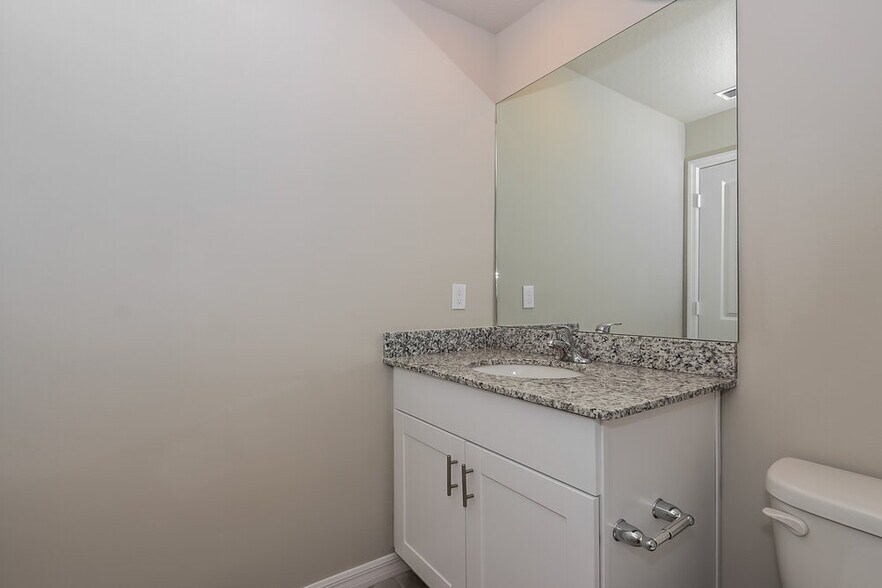 Building Photo - 4030 Hot Springs Ave