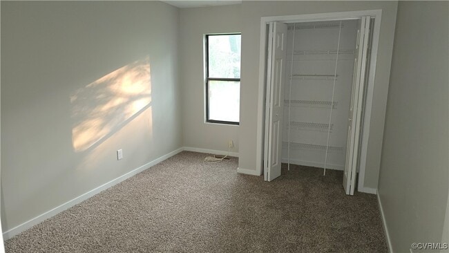 Building Photo - 9737 Groundhog Dr