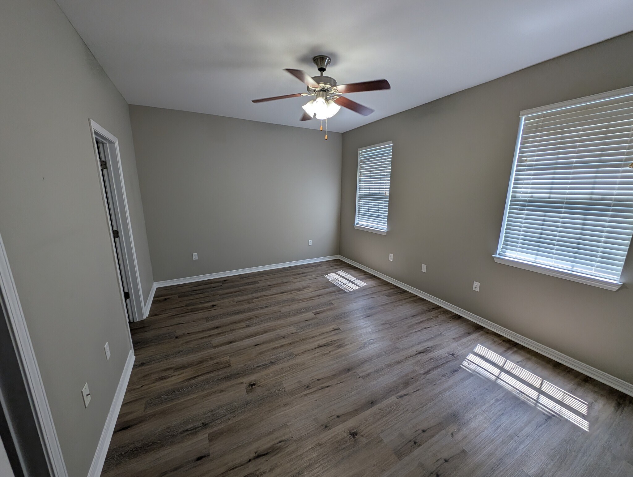 Master bedroom - 316 Peoria Blvd
