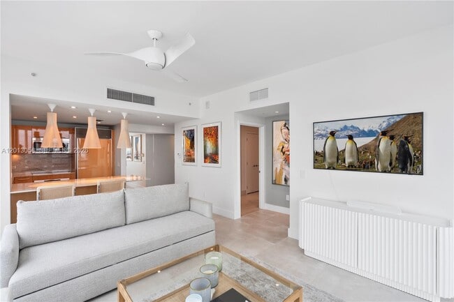 Building Photo - 6899 Collins Ave