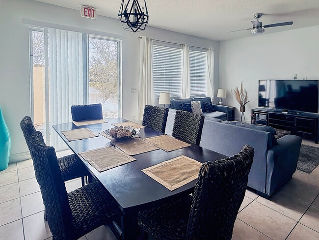 Building Photo - 3147 Tocoa Cir