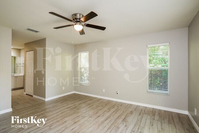 Building Photo - 6109 Higgins Ave