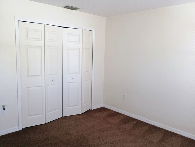 Building Photo - Very Nice 3-Bedroom, 2-Bath Home in a great area!