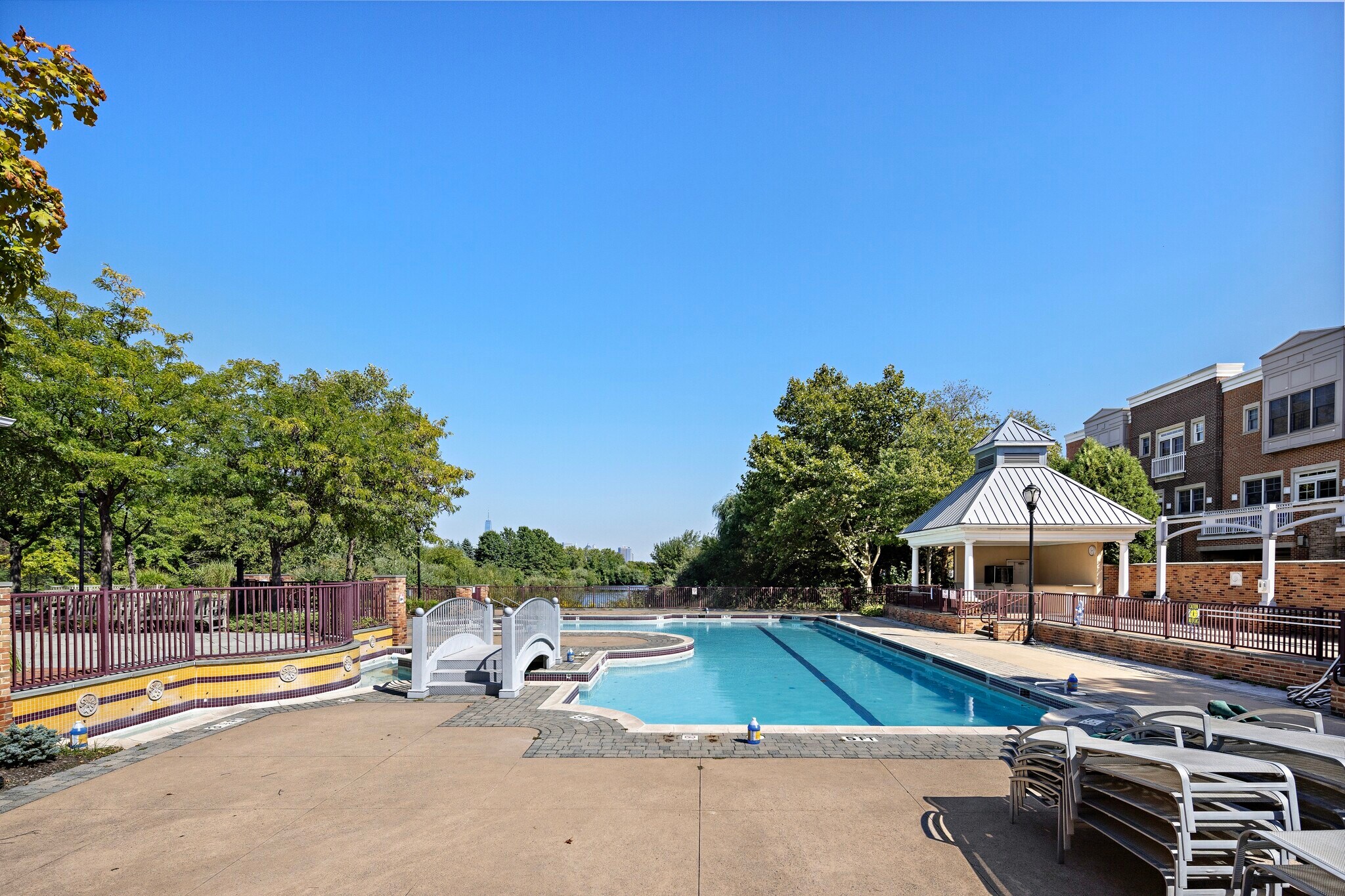 Building Photo - 206 Shearwater Ct W